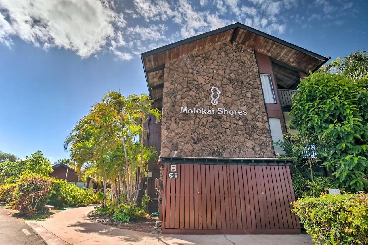 Kaunakakai Escape Heated Pool And Beach Access Apartment